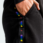 Pantaloneta Essentials Love is Love Tape Black Unisex