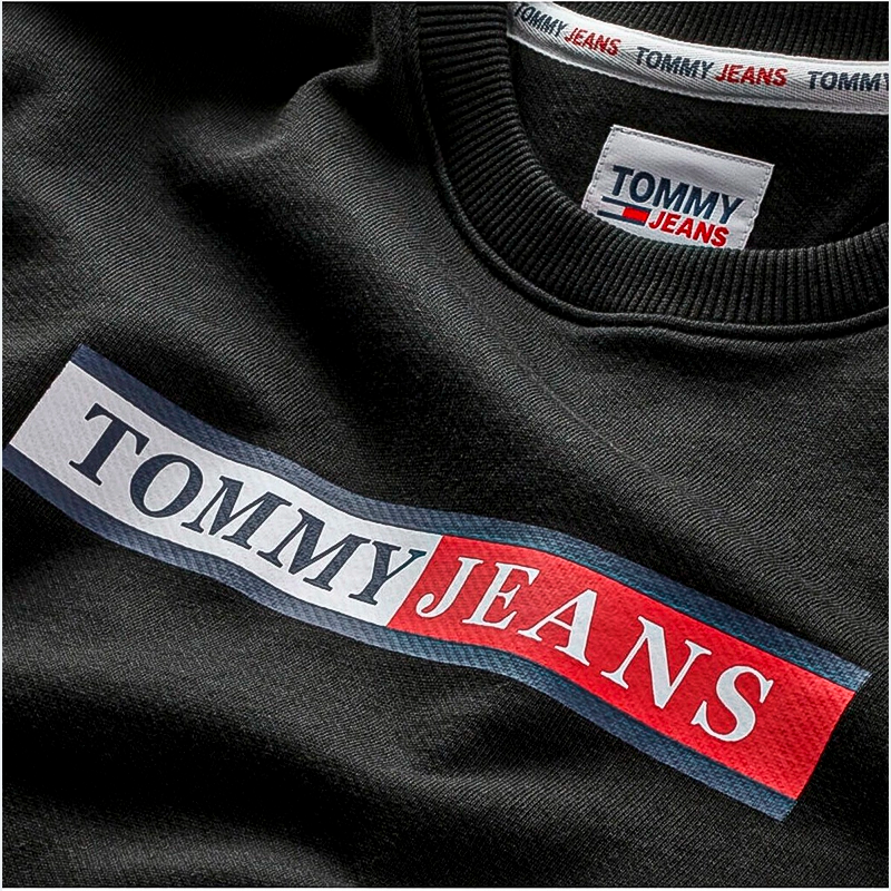Buzo Tommy Jeans Essential Regular Fit Para Hombre