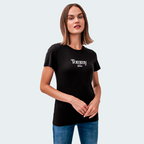 Camiseta Tommy Hilfiger Essentials Fucsia Mujer