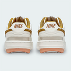 Tenis Nike Gama Force Beige Mujer