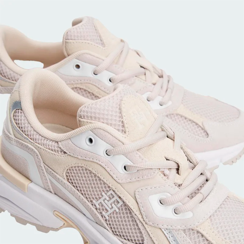 Tenis Tommy Hilfiger Modern Rugged Runner Beige Mujer