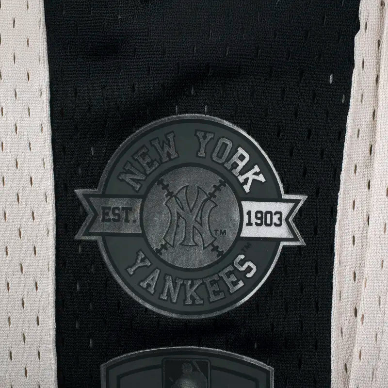 Pantaloneta Yankees Beige Hombre