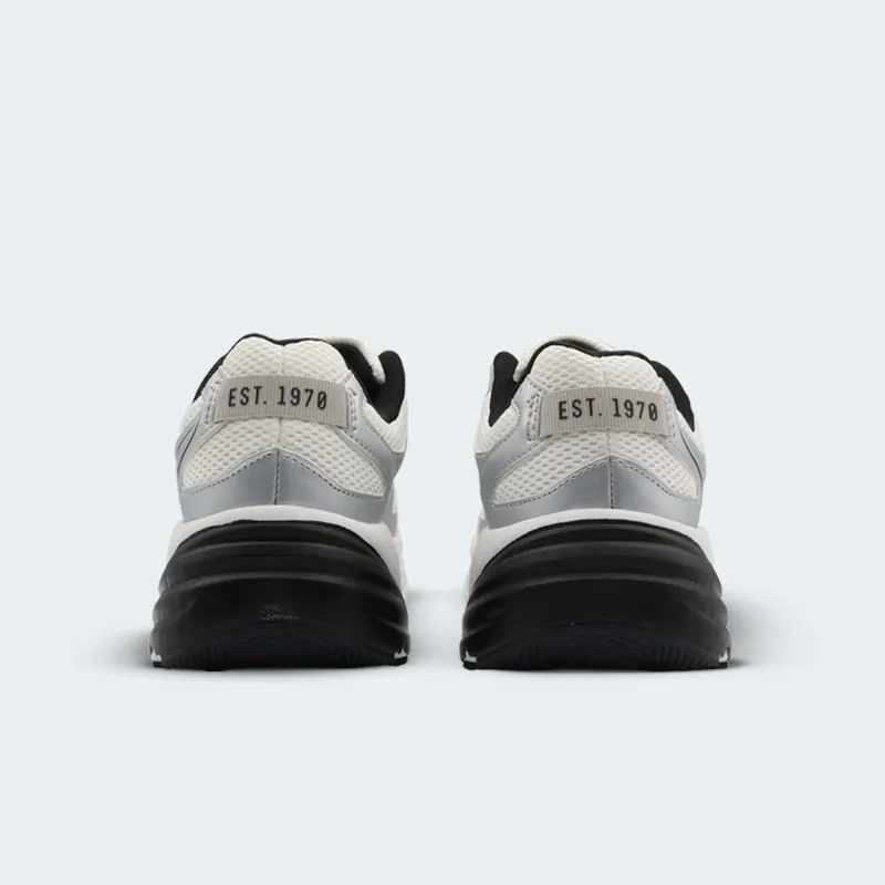 Tenis Urban Blanco  Negro Hombre