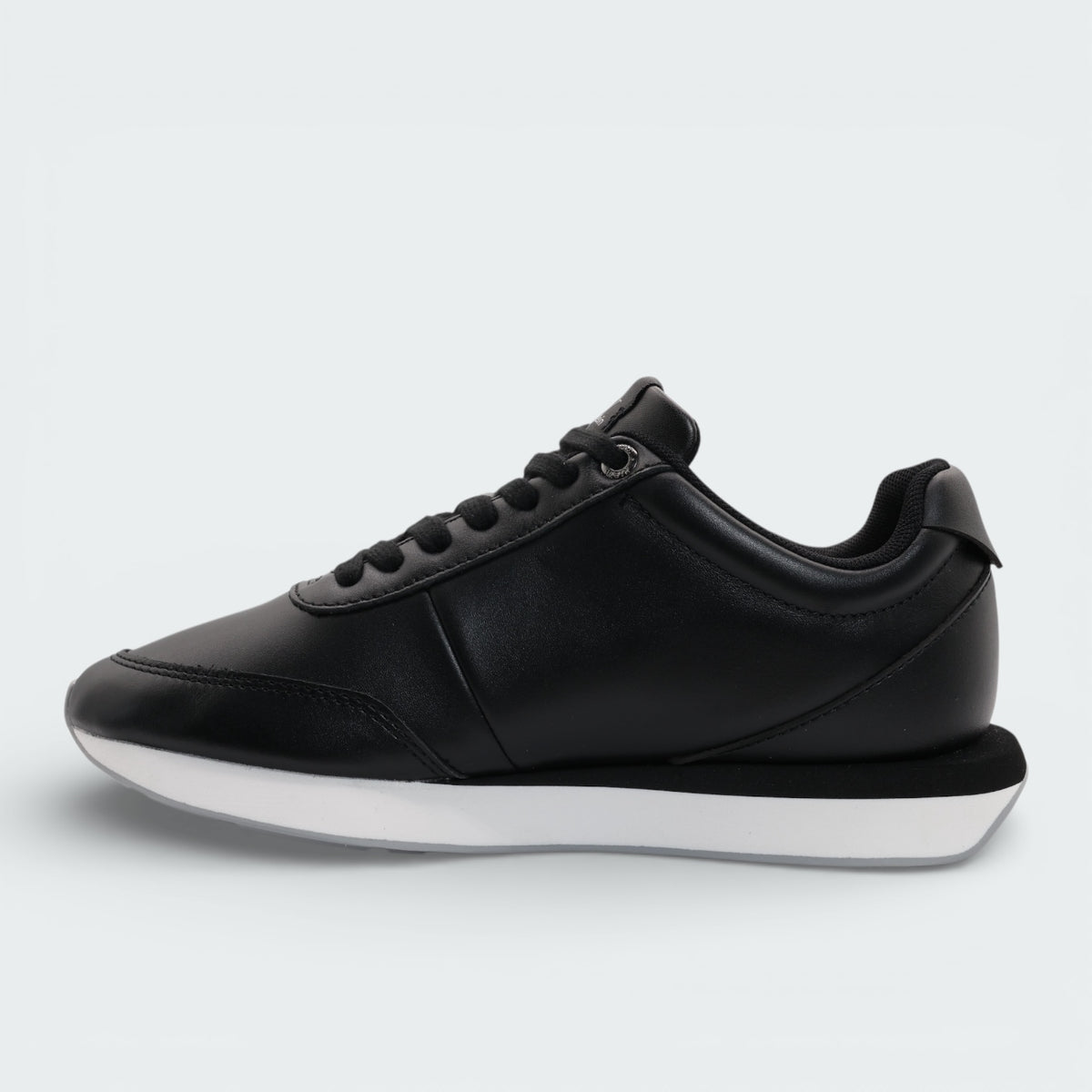 Tenis Calvin Klein Retro Runner Negro Mujer